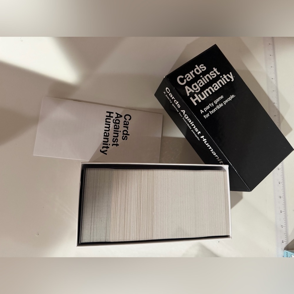 Cards Against Humanity Party Game - Picture 5 of 6